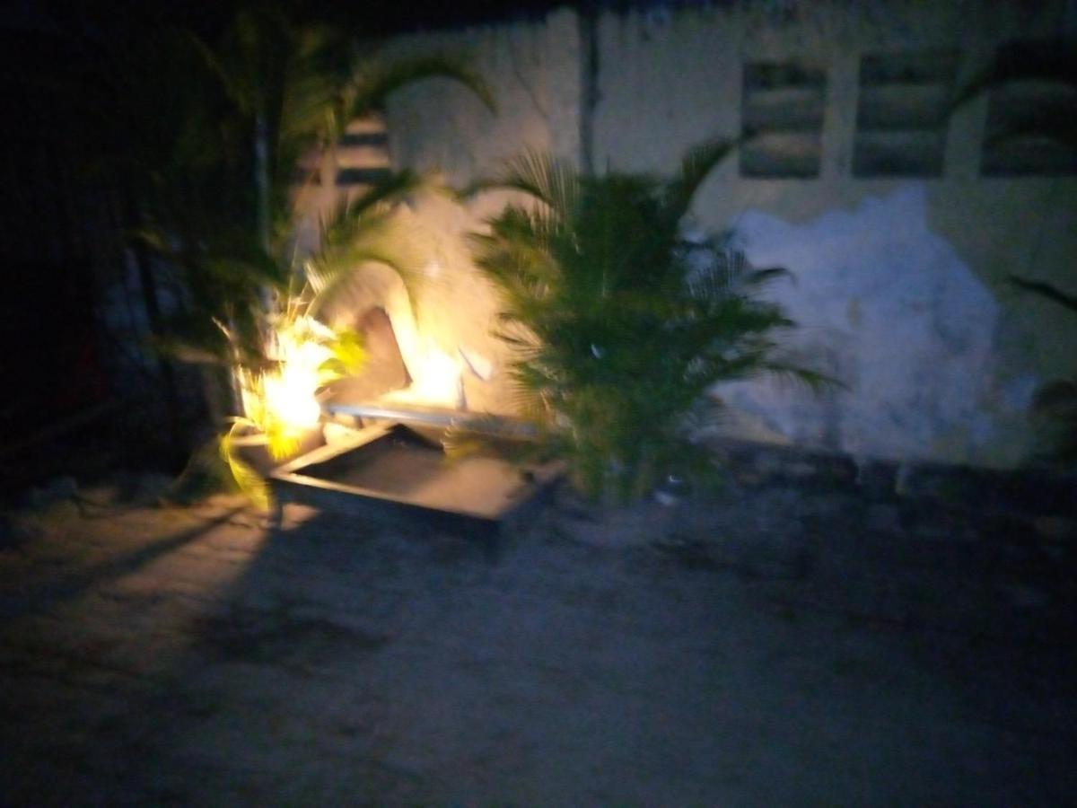 Kicec Bar And Guest House Airport Dar-es-Salaam Eksteriør bilde