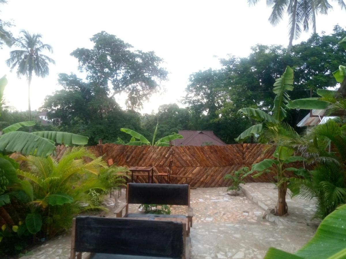Kicec Bar And Guest House Airport Dar-es-Salaam Eksteriør bilde