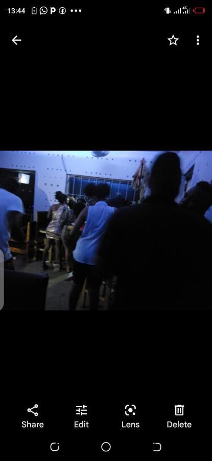 Kicec Bar And Guest House Airport Dar-es-Salaam Eksteriør bilde